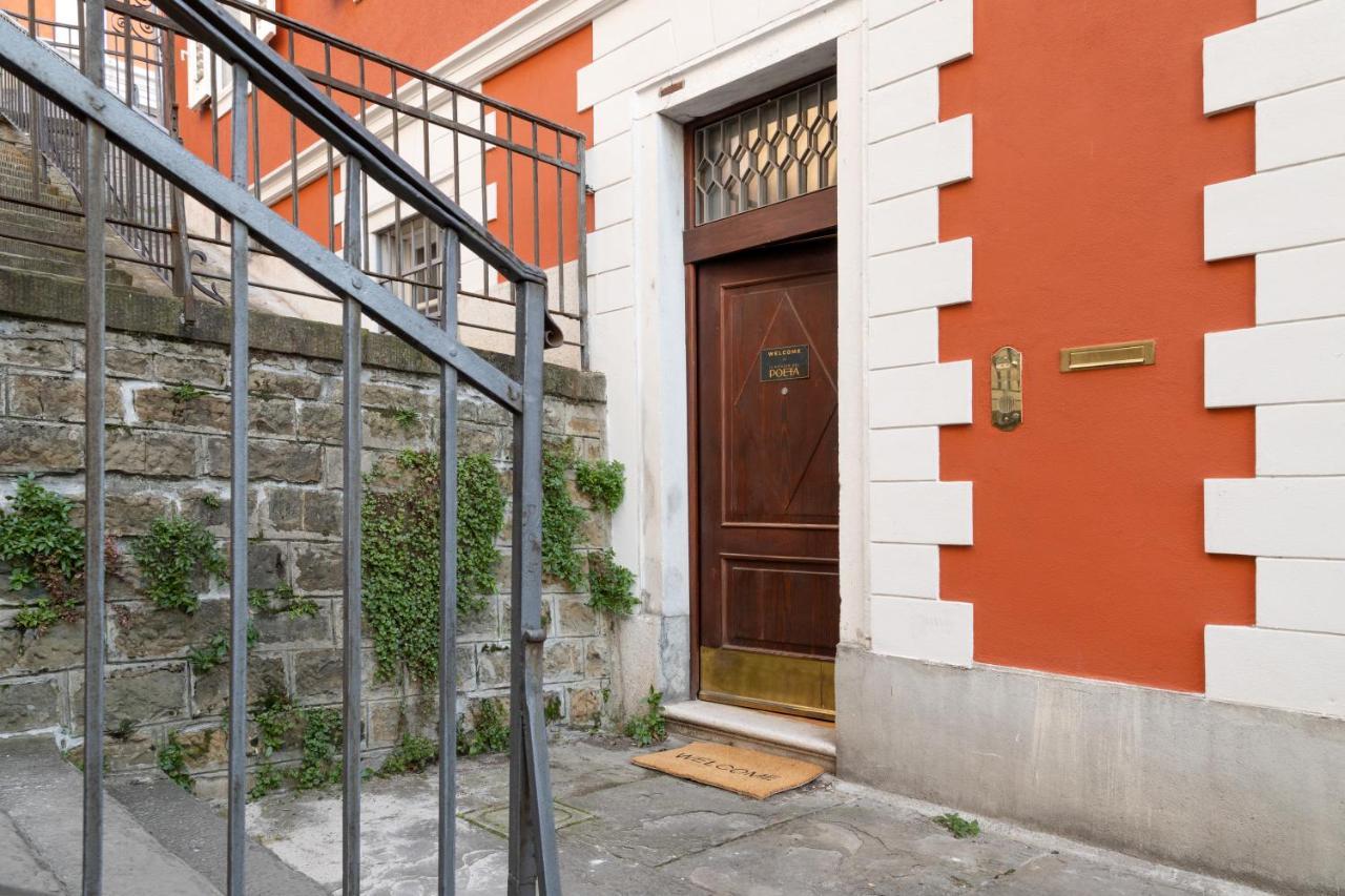Zola, Charme E Vista Nel Cuore Di Trieste Luaran gambar